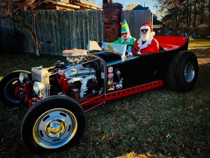 Santa T2.jpg