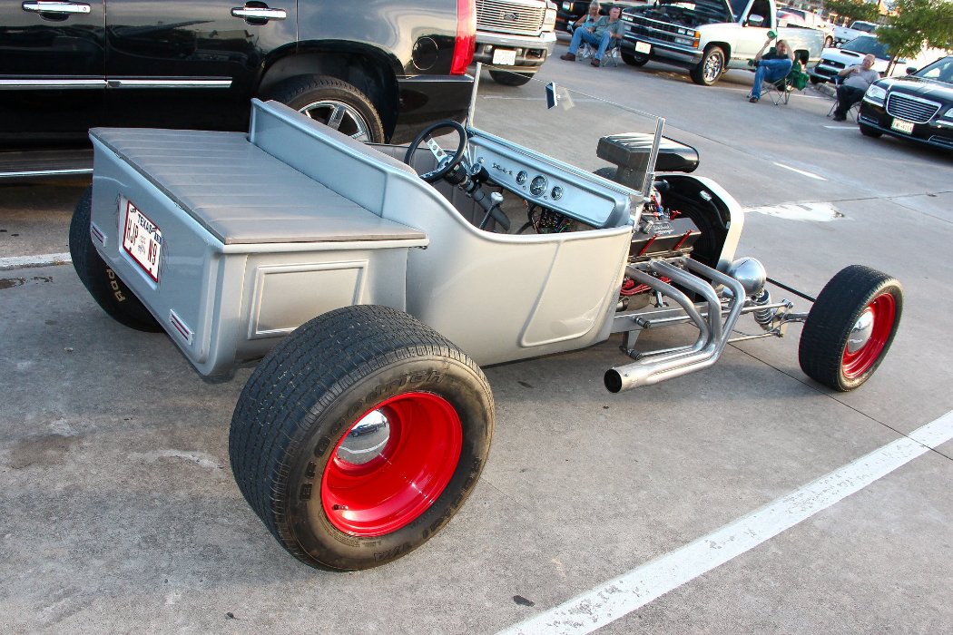 Roadster PikUp2.jpg