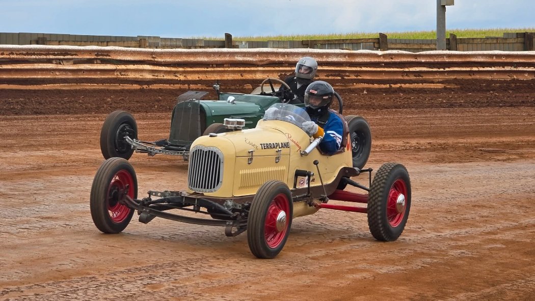 Racer2.jpg