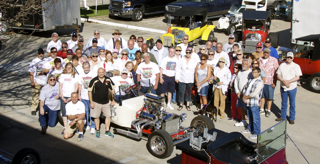 a group shot of all participants, Rolla was taking the pict